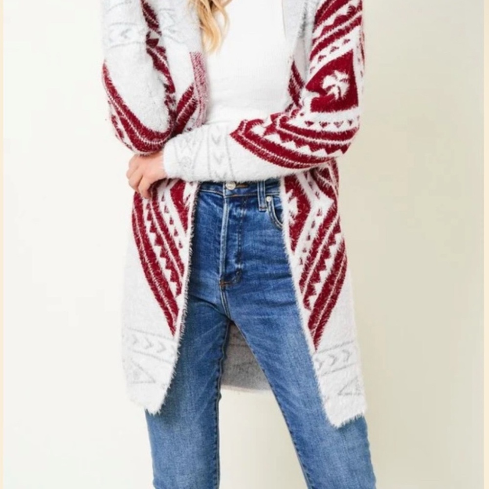 Pinklicious Cozy Red and white Women’s Sweater NWT size small - Picture 4 of 10